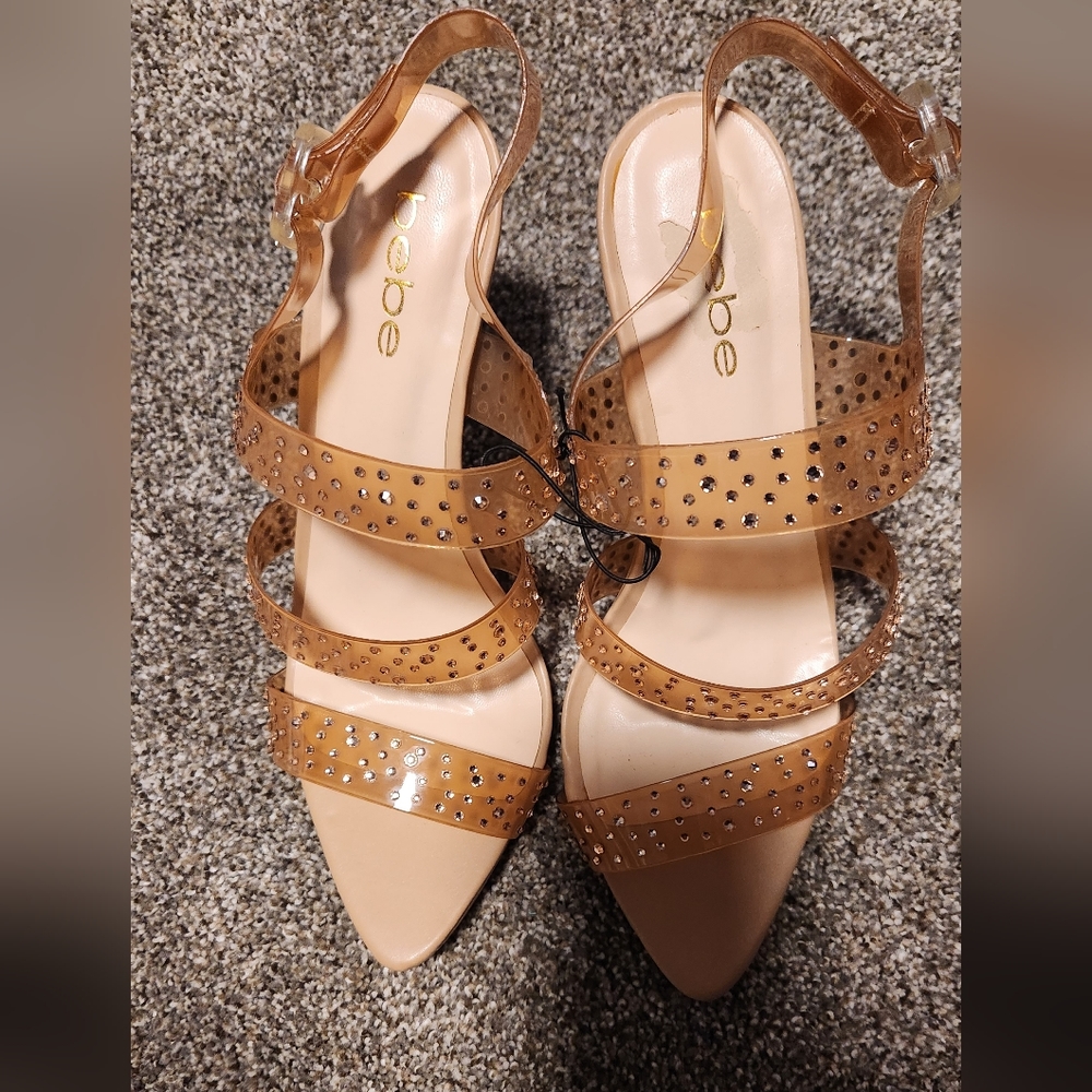 💥BRAND NEW 💥 BEBÉ Kathleen dress pump in nude color. WOMENS 9